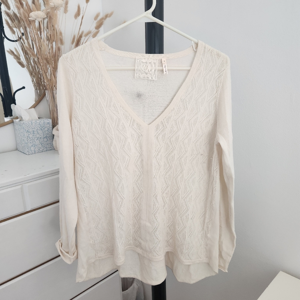 Qi Cashmere | Elegant Cream V-Neck Women's 100% Cashmere Sweater, Size Small
